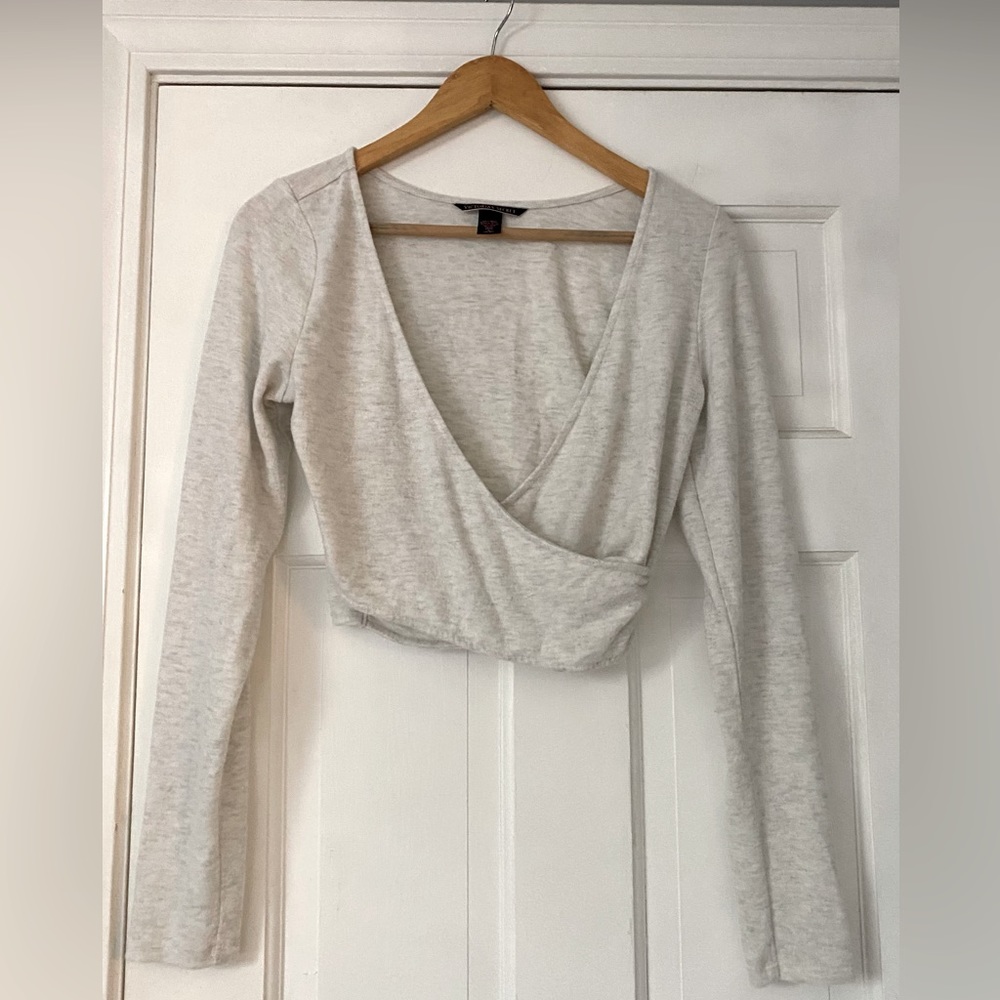 VS Twist Crop Top